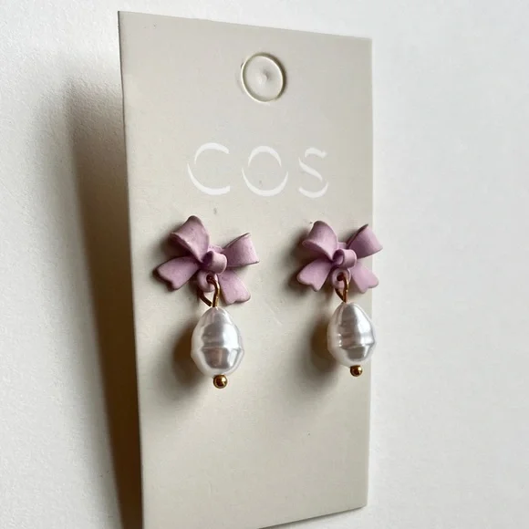 COS Pink Bow Pearl Earrings - Picture 2 of 3